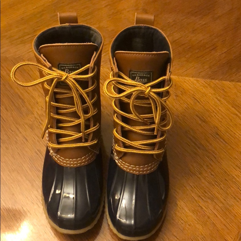 Bass Two-Tone Brown and Navy Duck Boots